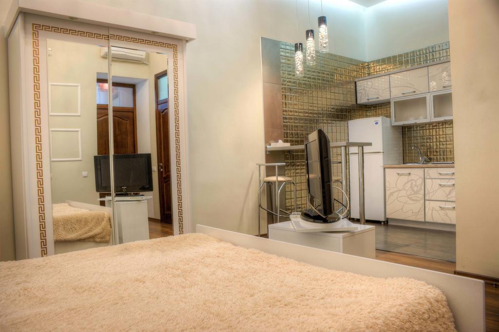 Appartement M-Аpartments à Odessa Chambre photo